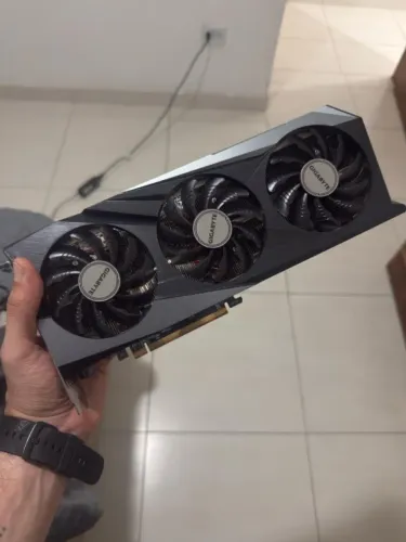 Placa de Vídeo RX 7600 GAMING OC 8G AMD Radeon Gigabyte, GDDR6, 128bits