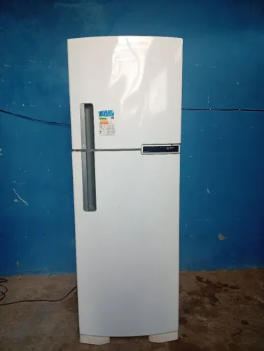 geladeira Brastemp semi nova 398 litros funcionando perfeitamente
