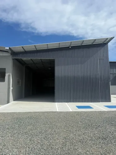 Galpão Comercial Industrial com 400m² para locação no Bairro Vila Nova - Joinville - SC
