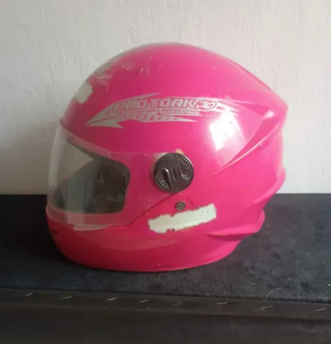 Capacete Rosa Tam.56