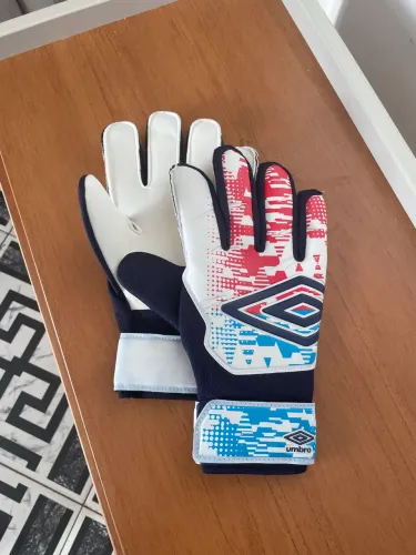 Luvas De Goleiro Umbro Originais nunca usadas