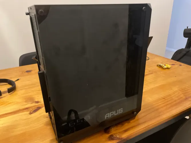 Gabinete Pichau Apus + Fonte Azza 650W RGB + 3 Fans RGB + 1 fan traseira - Kit completo.