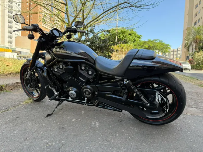 Vendo Harley Davidson - Night rod. Ano 2012.
