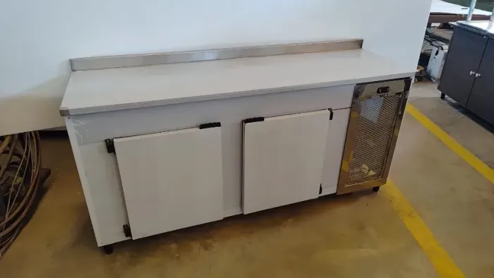 Bancada Inox refrigerada 1,90m