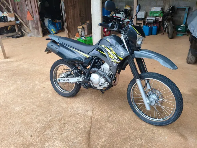 Vendo ou troco por moto do meu interesse
