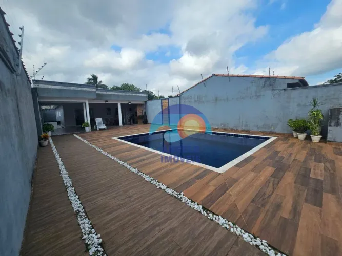 Casa com piscina e excelente espaço para lazer - Chácaras Fazenda São Joao - Peruíbe/SP