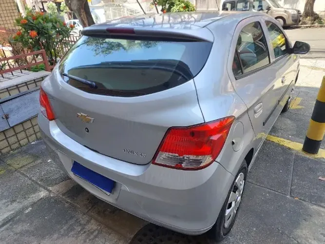 Chevrolet Onix Hatch LT 1.0 8V Flex Power Mec. 4P 2016