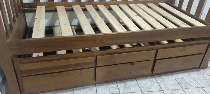 Bicama solteiro. ( Usado bom estado)