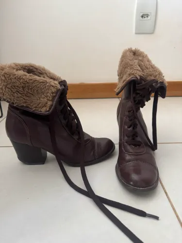 Bota feminina 