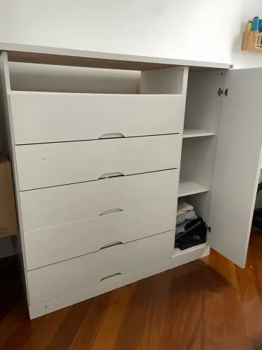 Vendo cômoda branca