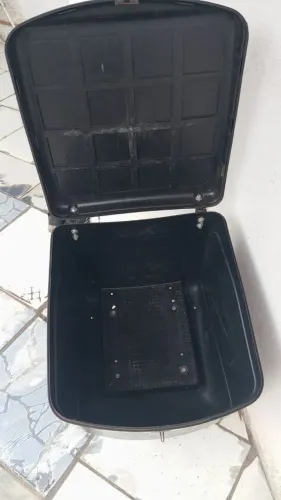 Baú para moto/motoqueiro
