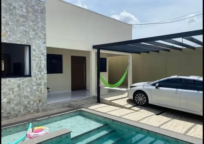 LINDA CASA A VENDA NO TIJUCAL SETOR 1