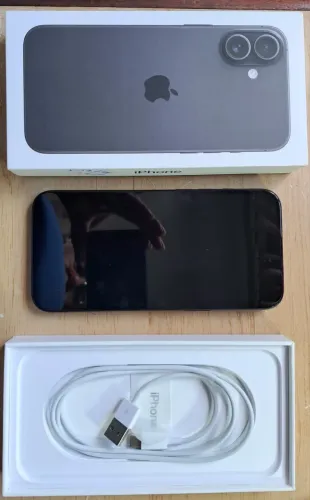 16 plus 256 gb preto com capa e película novo
