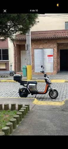 Moto elétrica Soma - Moto chefe 