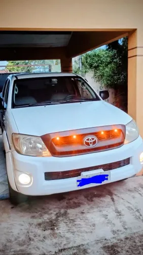 Toyota Hilux CD D4-d 4X4 2.5 16V 102cv TB Dies. 2010