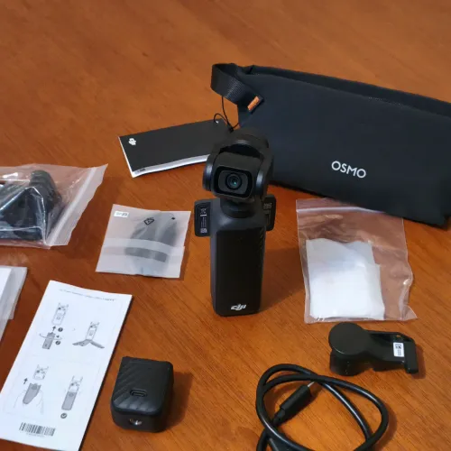 DJI Osmo Pocket 4 - Combo Padrão