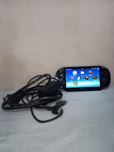 PS vita Desbloqueado (Em perfeito estado)