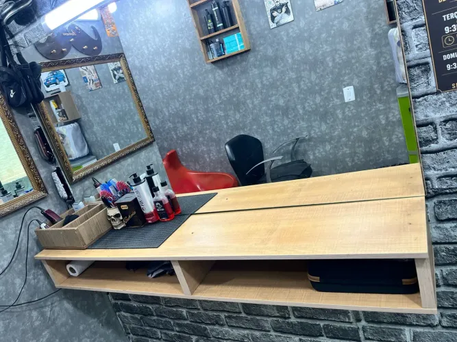 Bancada de barbearia / salão