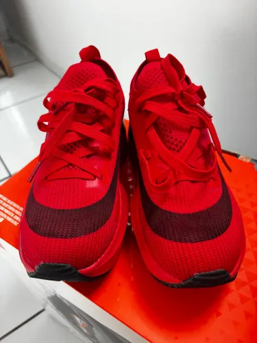 Tênis da Nike vermelho