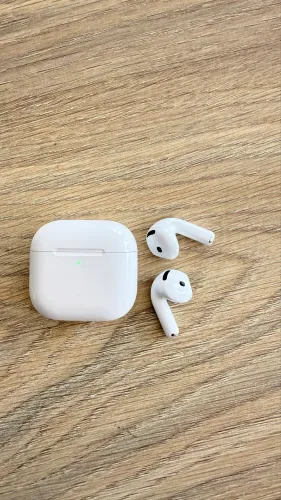 AirPod 4 com cancelamento de ruído