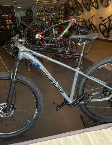 Bicicleta OGGI HACKER HDS