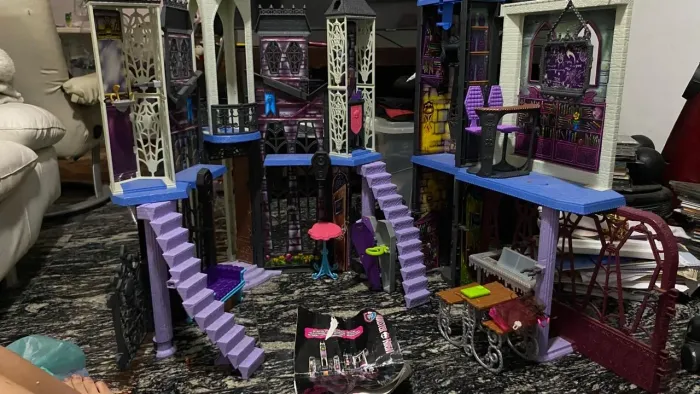 Castelo Monster High (Escola)
