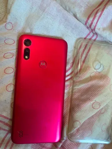 Moto e61
