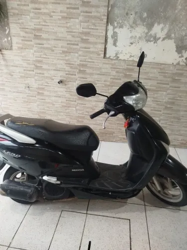 Moto automática - Modelo Lead