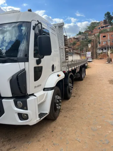 Ford 2429 2015 Peneus novos carroceria 4 tampas assoalho carroceria zero bitruk 9metros
