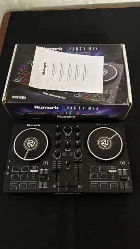 Controladora Numark Party mix 2
