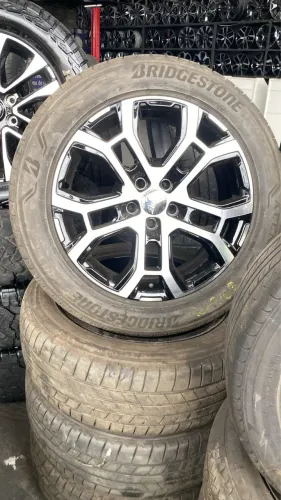 JOGO DE RODAS ARO 18 JEEP RENEGADE + PNEUS BRIDGESTONE 