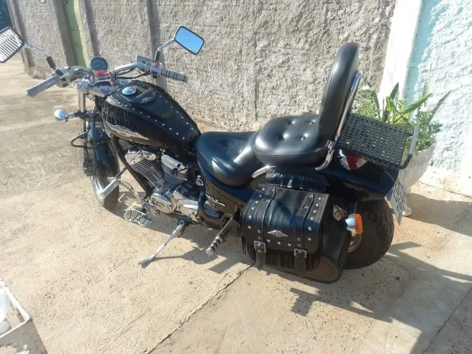 Shadow 600 Ano 2000 nova com acessórios baixo KM