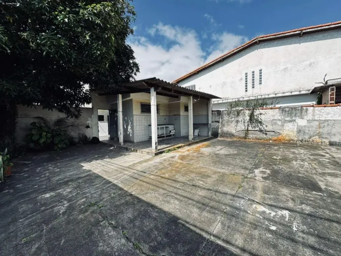 Sobrado para Venda em Mogi das Cruzes, Vila Mogilar, 2 dormitórios, 3 banheiros, 3 vagas