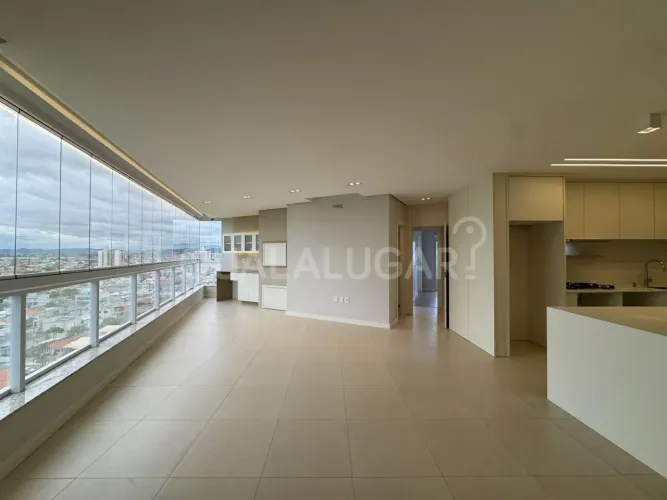 Apartamento Semimobiliado para Locação Residencial Royal Garden, Recife, Tubarão/SC