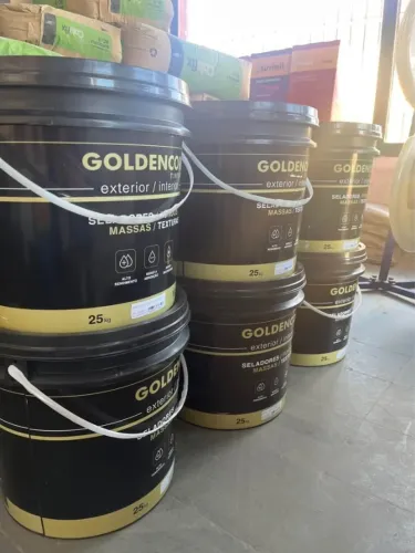 Massa corrida 25kg balde grande lacrado por apenas R$70,00 ate durar estoque