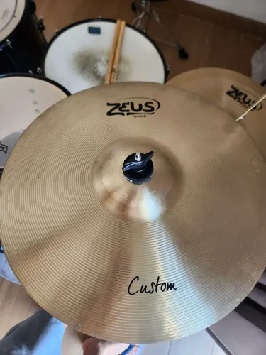 Prato Ataque Crash Zeus Custom B20