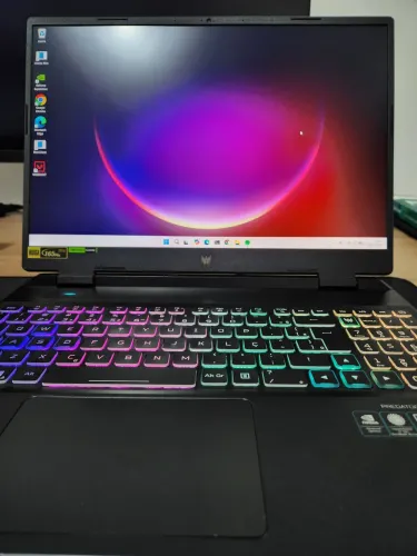 Notebook Gamer Acer Predator Helios Neo 16 PHN16-71-72W6