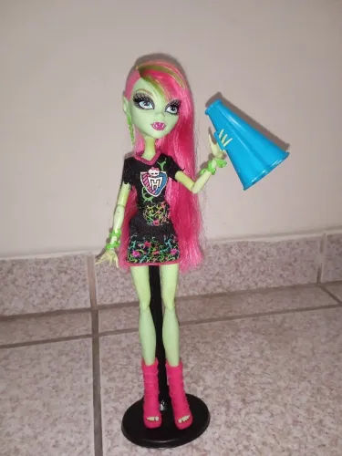 Monster High Vênus McFlytrap 