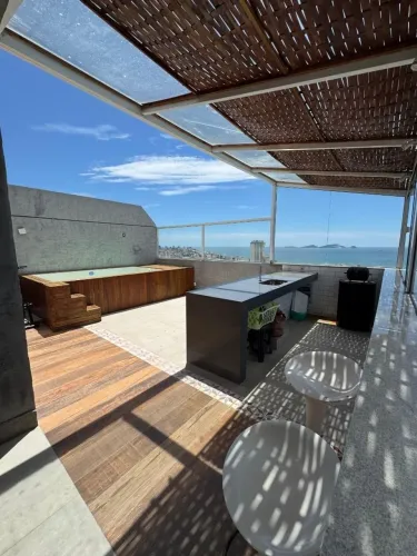Cobertura com 4 dormitórios à venda, 150 m² por R$ 950.000,00 - Glória - Macaé/RJ