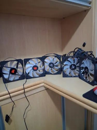 Kit 5 fans cooler 3 rgb Redragon 6 pinos e 2 cooler Pichau molex