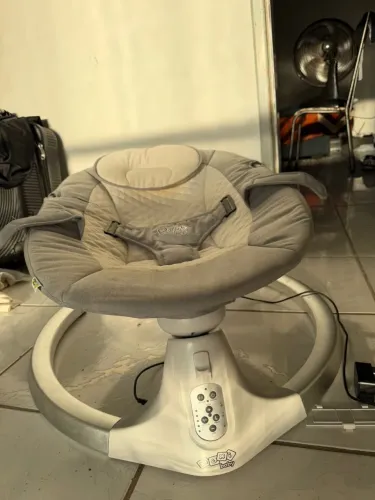 cadeira de descanso e balanço maxi baby