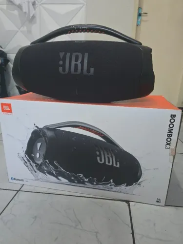 BOOMBOX 3