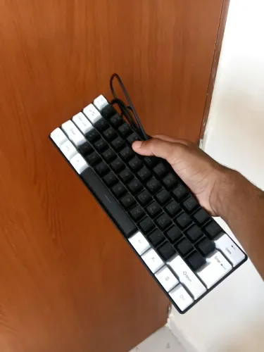 Teclado gamer 61%