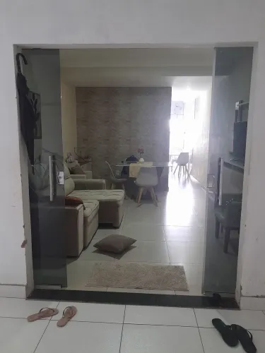 Casa para alugar,incluso água luz Internet