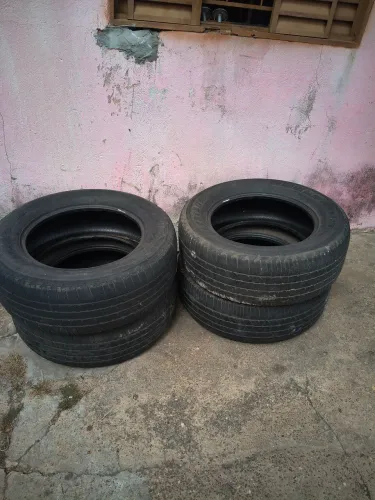 Pneus caminhonete 265/60R18