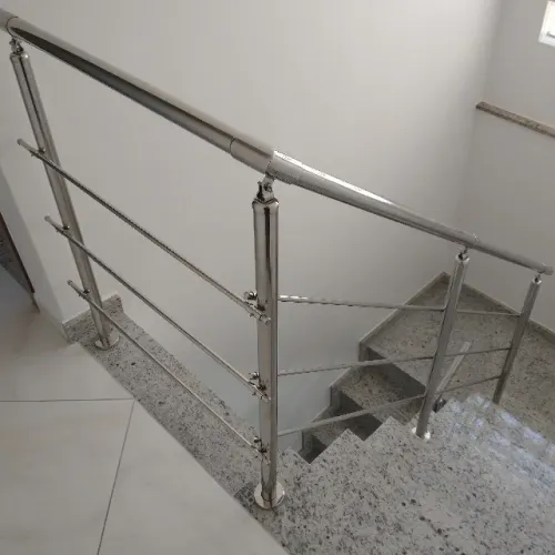 Guarda-Corpo em aço inox com 3 paralelas