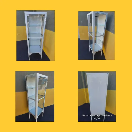 Cristaleira vitrine de metal