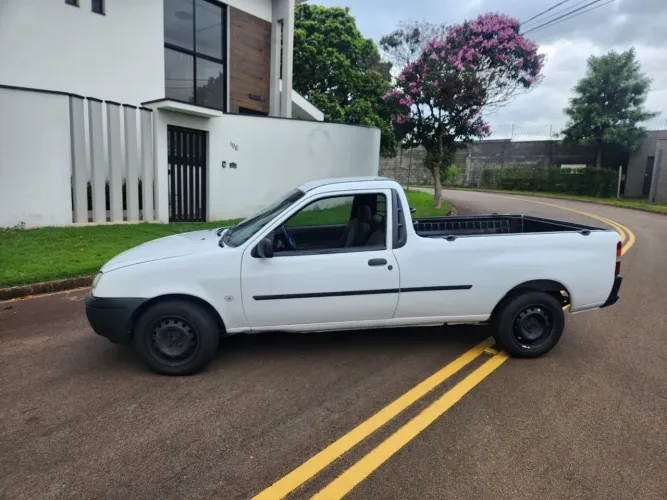Ford Courier 1.6 L/ 1.6 Flex 2012