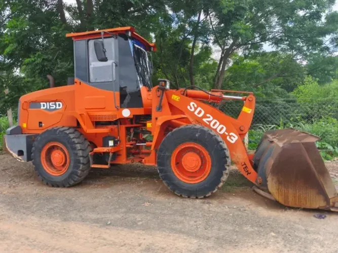Pa Carregadeira Doosan 2018 SD200-4
