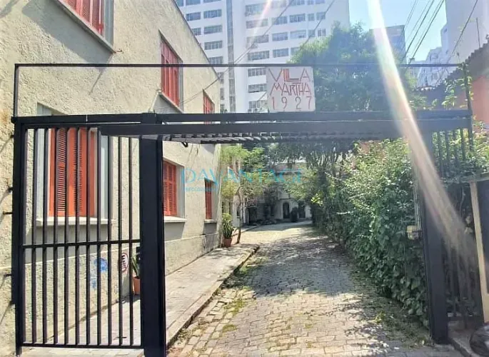 Sobrado para locação, 59 m2, 2 dormitórios, 1 vaga, bem localizado no bairro de Higienópol